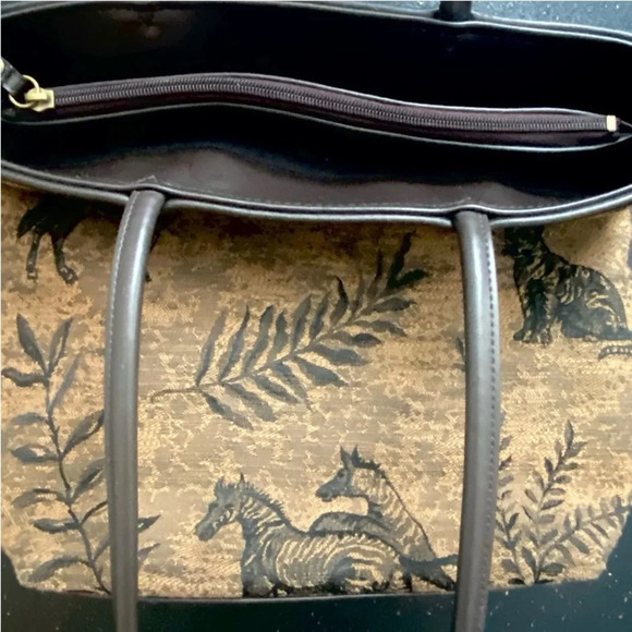 Bueno Large Brown Tapestry Zebra Animal Scene Bucket Shoulder Handbag Tote - Picture 6 of 11